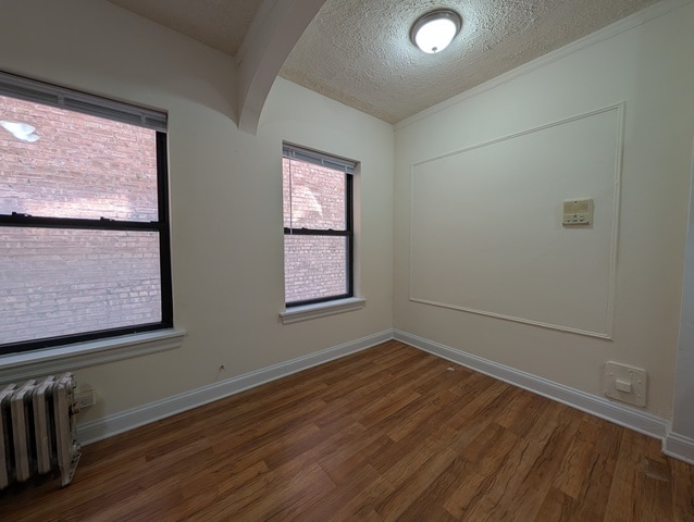 Building Photo - 5425 N Kenmore Ave