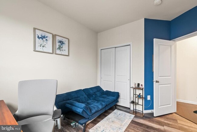 Building Photo - 43151 Wealdstone Terrace