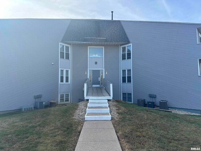 Primary Photo - 2632 W Willowlake Dr