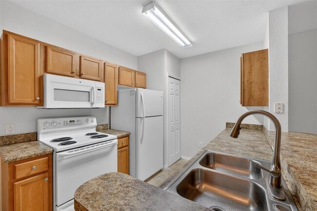 Building Photo - 5550 E Michigan St