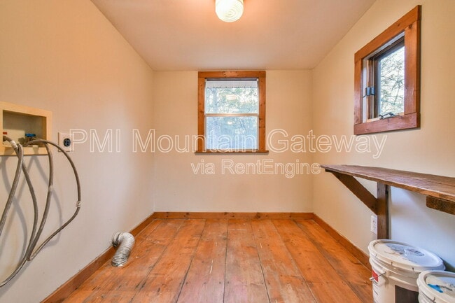 Building Photo - 455 Cantrell Rd