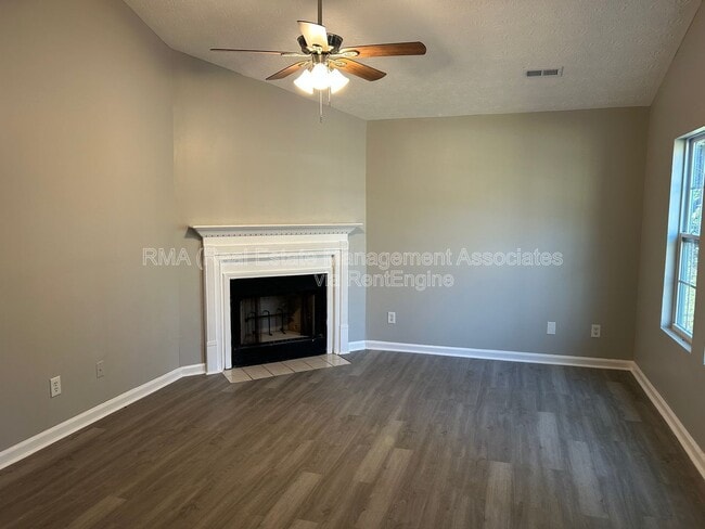 Building Photo - 82 Crystal Brook