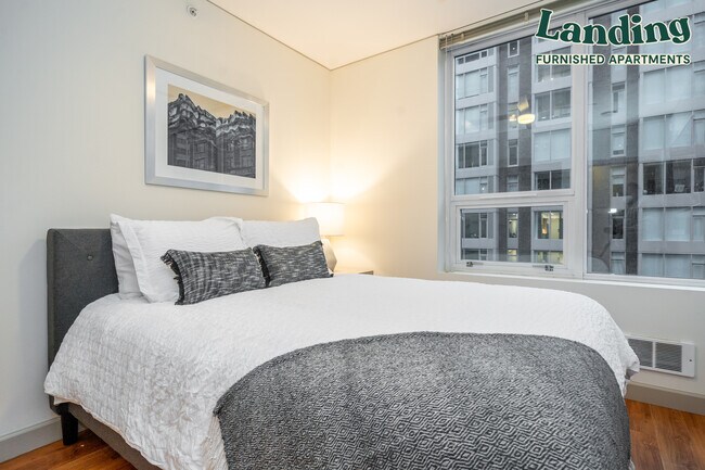 Building Photo - 1000 Minor Ave