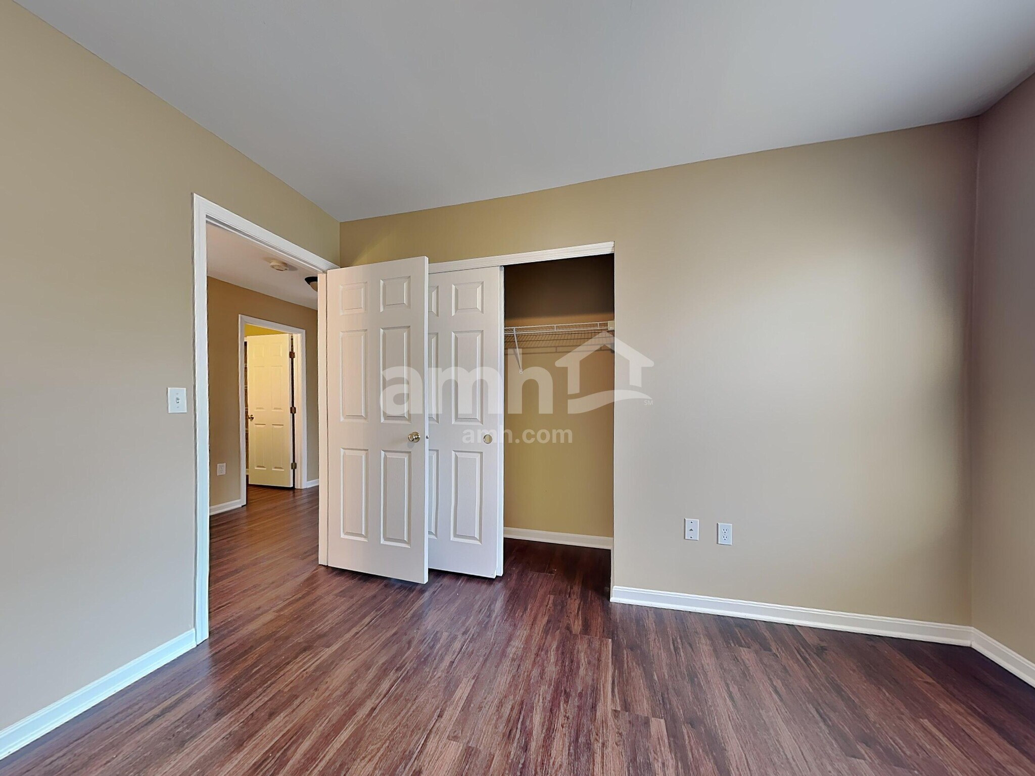 Building Photo - 823 Wingate Dr