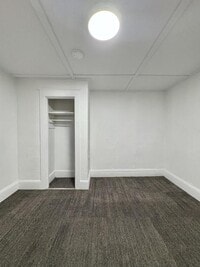 Building Photo - 117 Pierce St