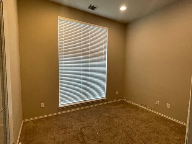 Building Photo - 14366 Palomino Pl