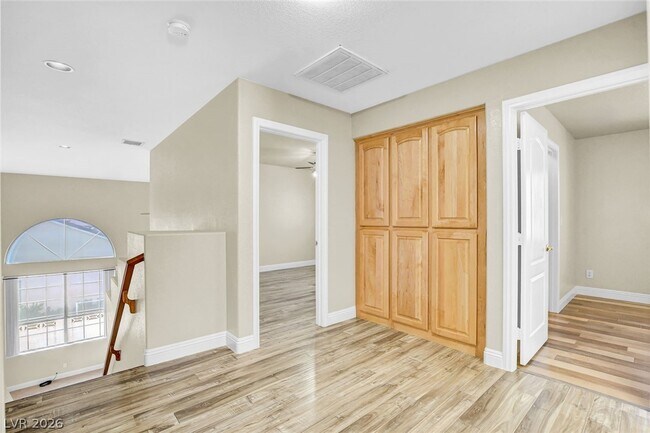 Building Photo - 6559 Thundercloud Ct