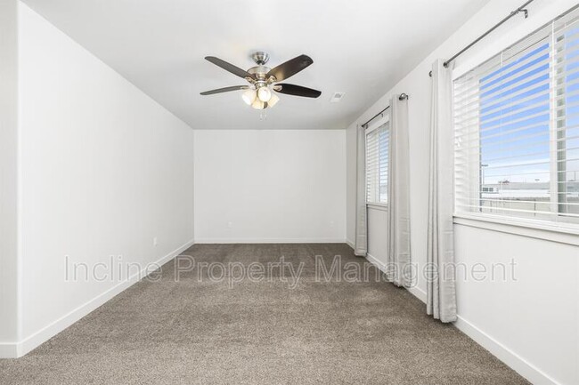 Building Photo - 12509 S Shadow Bnd Ln