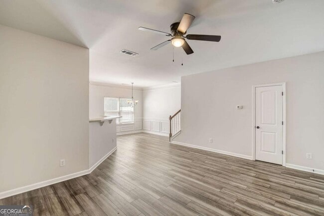 Building Photo - 544 Oakside Pl