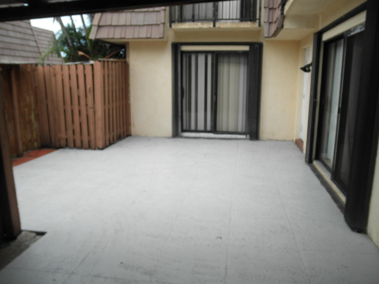 Building Photo - 571 Springdale Cir