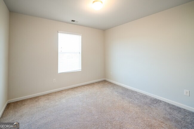 Building Photo - 132 Fresh Laurel Ln