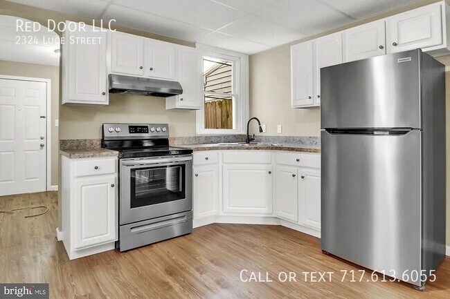 Building Photo - 2324 Luce St
