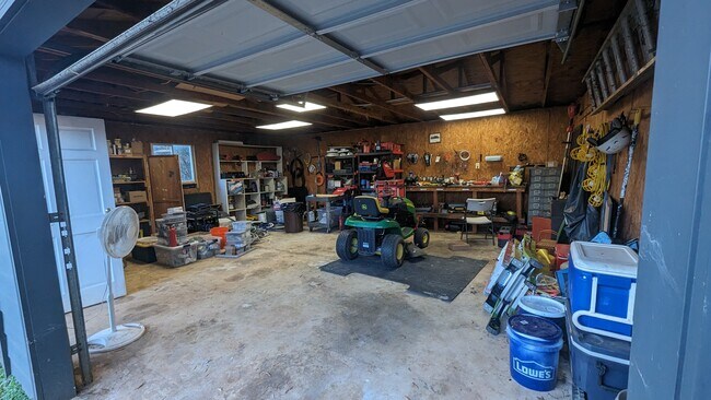 Building Photo - 4640 Conebury Ln