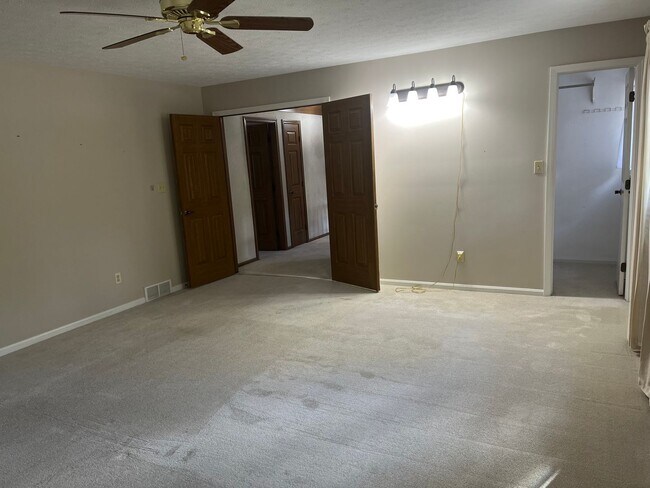 Building Photo - 2259 Augusta Ct