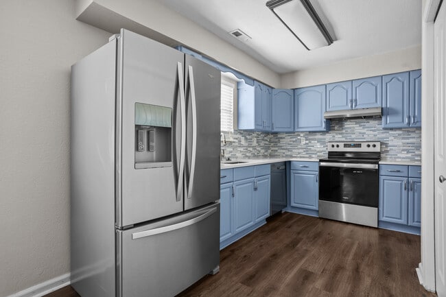 Building Photo - 5100 Egham Ct