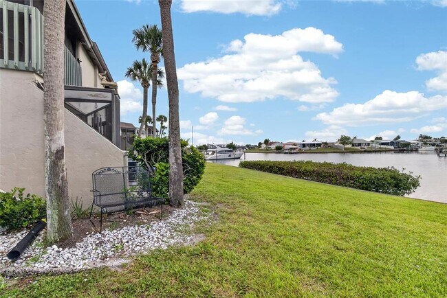 Building Photo - 1028 Apollo Beach Blvd