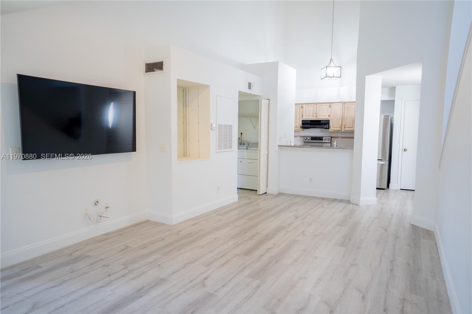 Building Photo - 1760 Palm Cove Blvd