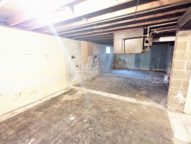 Building Photo - 410 N Monroe St