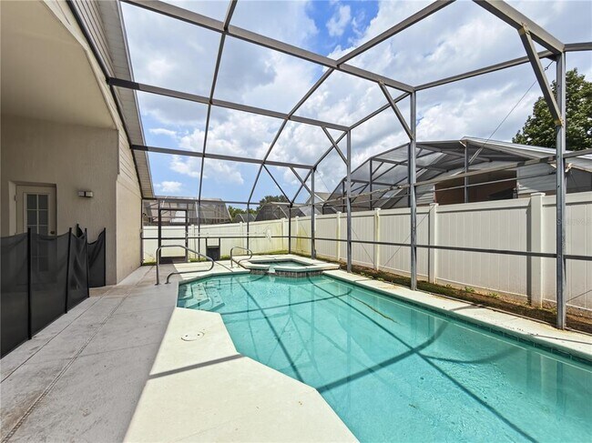Building Photo - 8105 Santee Dr