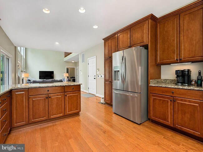 Building Photo - 23017 Holloway Ct