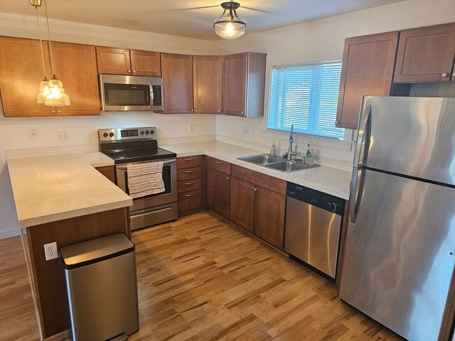 Building Photo - 2 Bed Condo by Tacoma General Hospital!