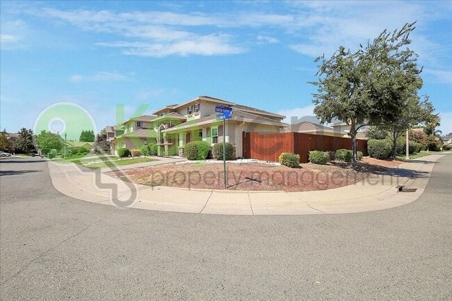 Building Photo - 1740 Allenwood Cir