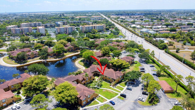 Building Photo - 4847 Via Palm Lakes