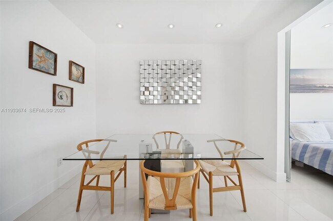 Building Photo - 4925 Collins Ave