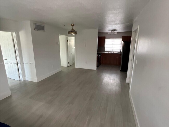Building Photo - 2775 W 62nd St