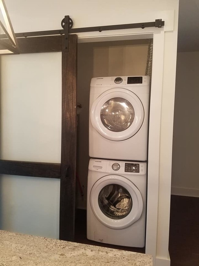 Building Photo - 3535 Knight Ln