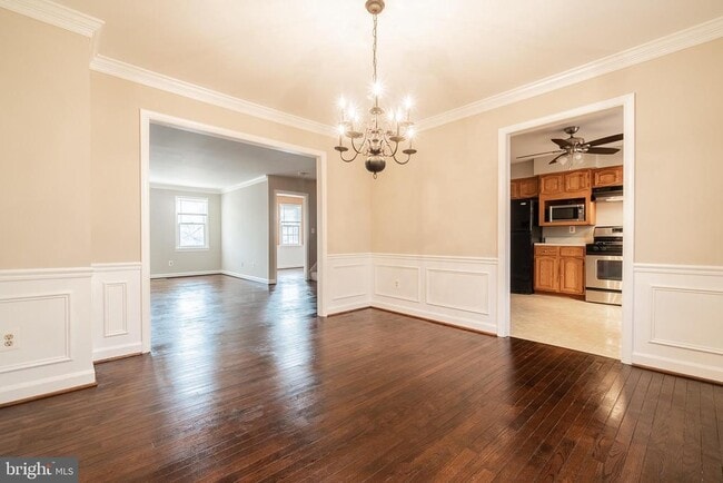Building Photo - 3554 S George Mason Dr