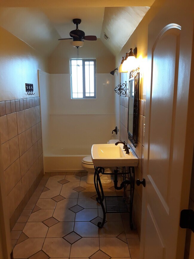 Building Photo - 2342 W 1775 N