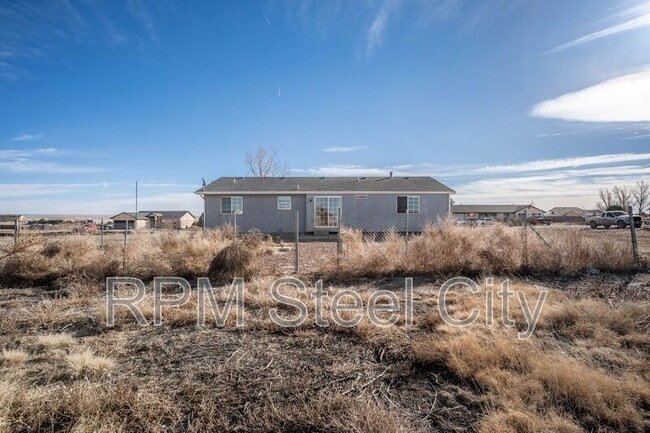 Building Photo - 265 N Paramount Ln