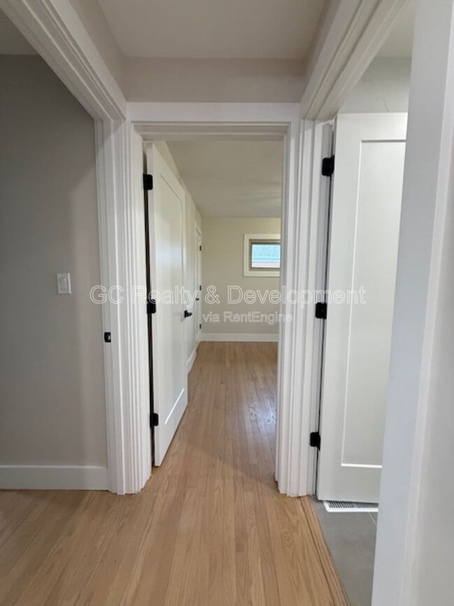 Building Photo - 465 Alexander Blvd