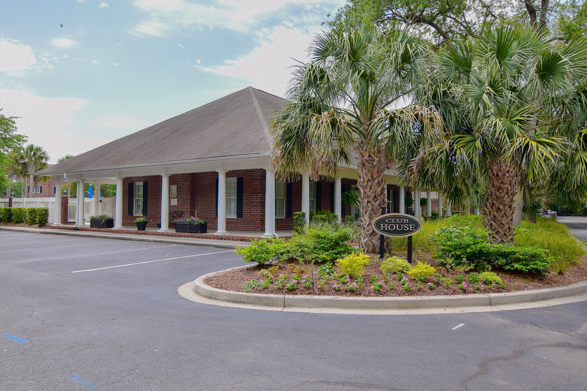 Building Photo - 1481 Cambridge Lakes Dr