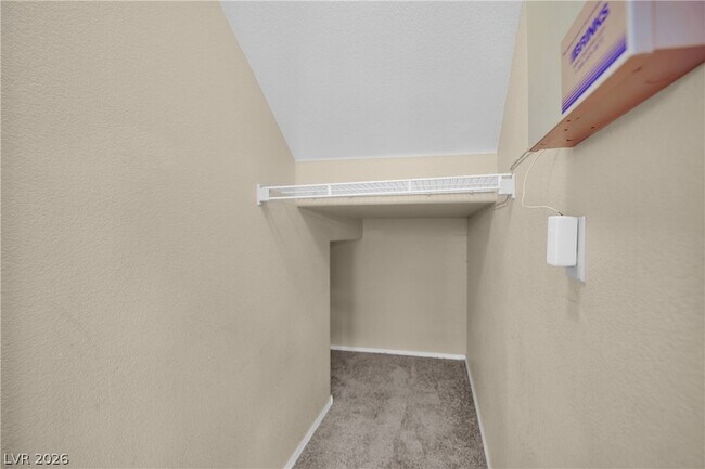 Building Photo - 5989 Banbury Heights Way