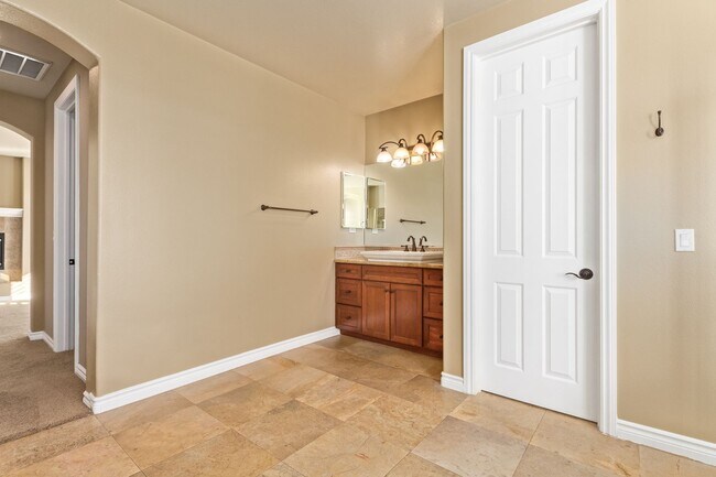 Building Photo - BEAUTIFUL QUEENSRIDGE HIGHLY UPGRADED HOME BY CHRISTOPHER HOMES