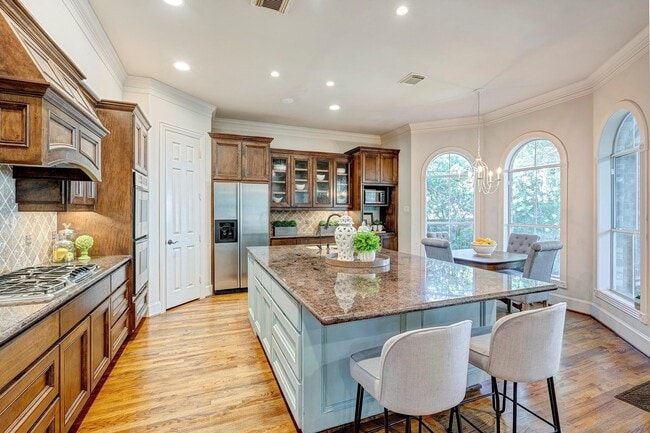 Building Photo - 3110 Glen Haven Blvd