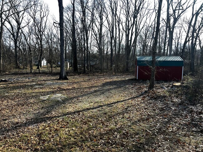 Building Photo - 5220 Redfield Dr