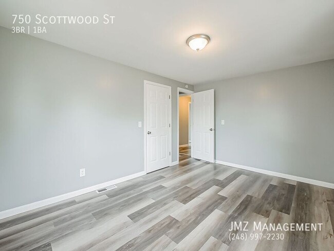 Building Photo - 750 Scottwood St