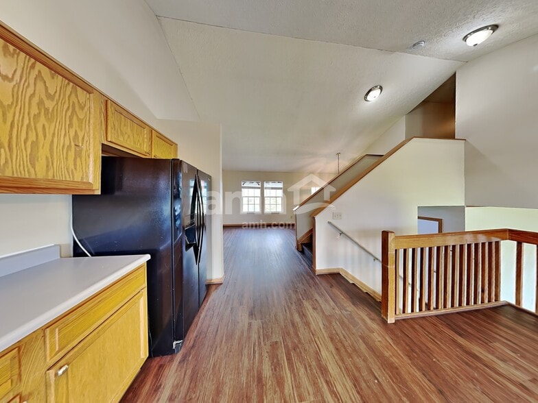 Building Photo - 5448 Longworth Dr