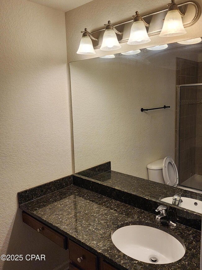 Building Photo - 119 Sand Oak Blvd