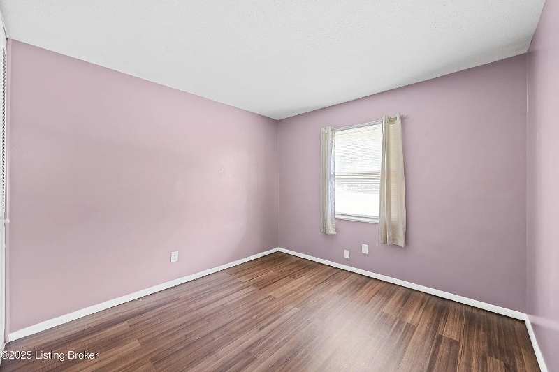 Building Photo - 7520 Blue Wing Dr