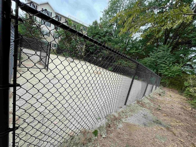 Building Photo - 20 Sentinel Court