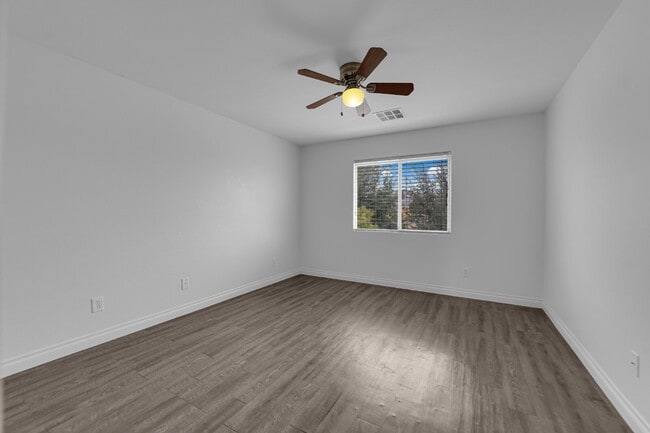 Building Photo - 4319 N Thunder Twice St