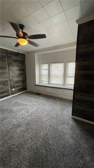 Building Photo - 247 Cedar Ave