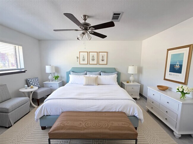 Building Photo - 9750 Guest St