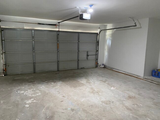 Garage - 6319 Foxhunter Rd