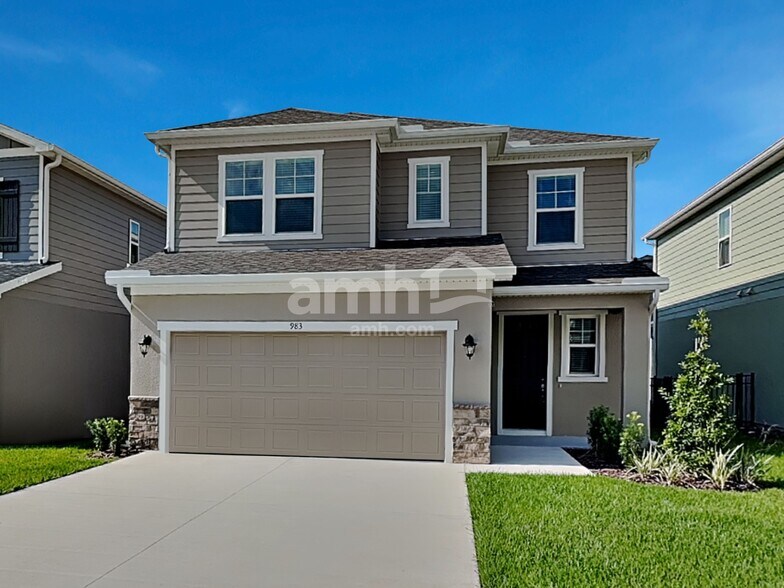 Primary Photo - 983 Grafton Ridge Dr