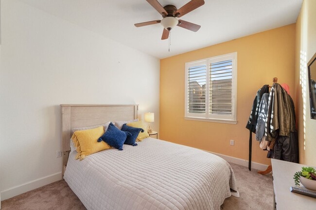 Building Photo - Gorgeous 4 Bedroom 3 bath in Northlake